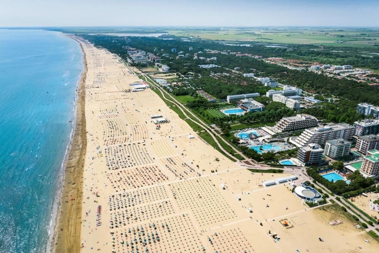 Appartamenti Betania Bibione Bagian luar foto